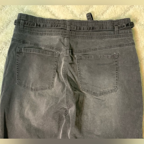 Elliott & Vine High Rise Unique Waist Black Cotton Blend Jeans Plus size 14 - Picture 9 of 12